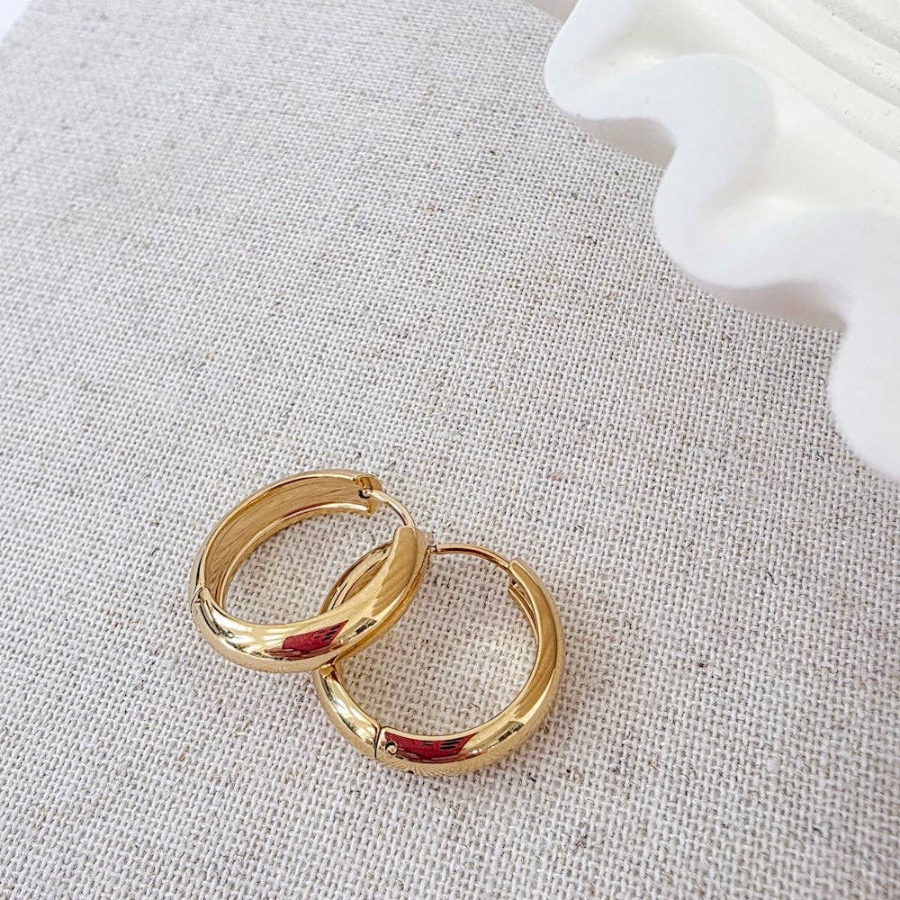 Pretty Simple Gold Endless Everyday Hoops