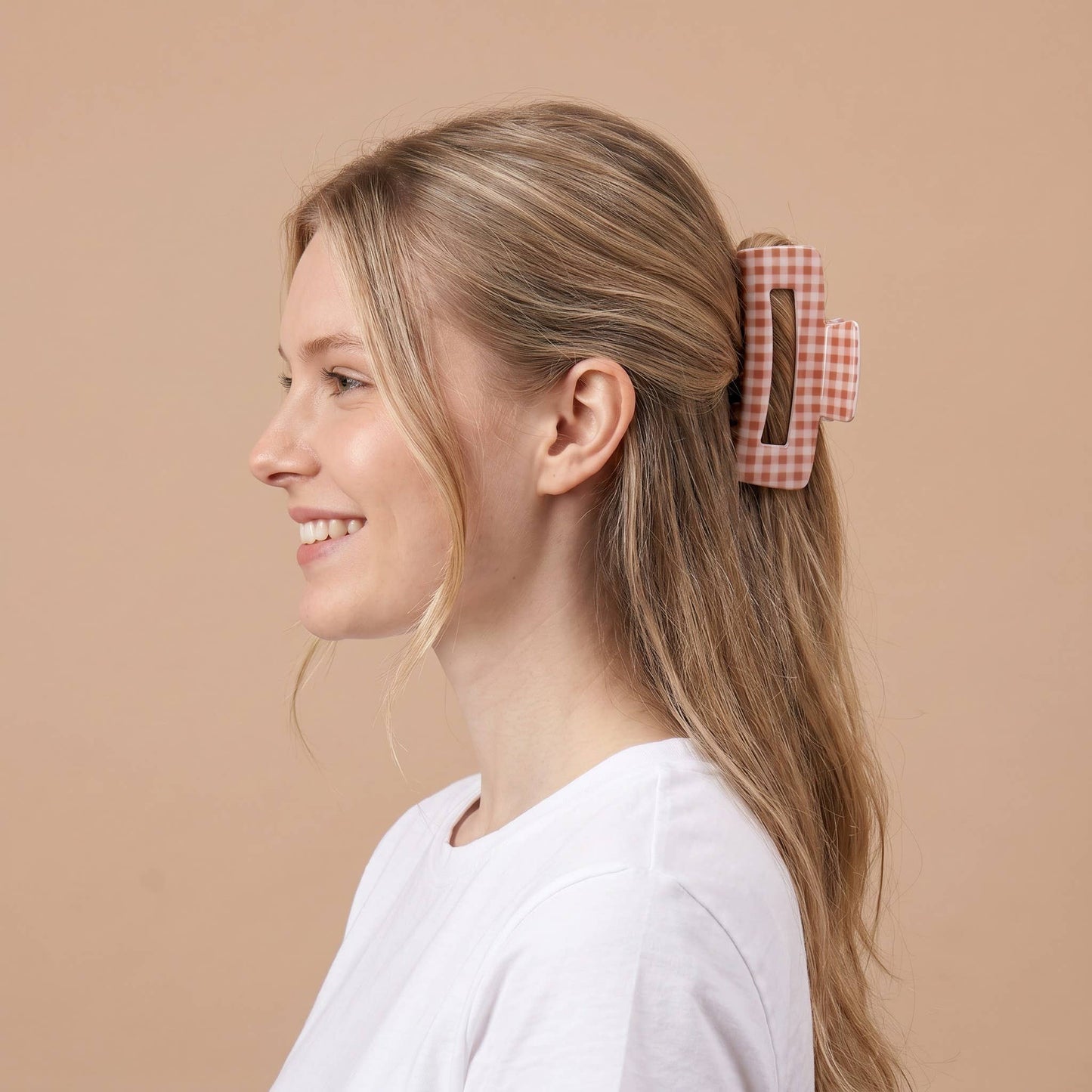 The Darling Effect Gingham Claw Clip